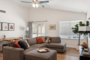 Beautifully Renovated Glendale Retreat home